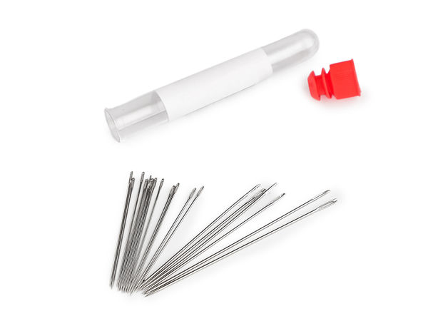 Set universal de ace pentru cusut manual în tub compact de protecție din plastic