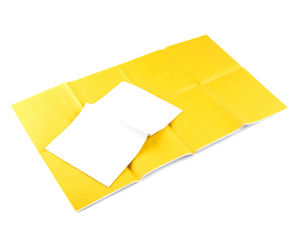 Hârtie galbenă Prym pentru copiat tipare de croitorie (2 coli, 57 x 82 cm)