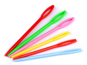 Ace premium din plastic pentru cusut și brodat - Set de dimensiuni mixte și culori asortate pentru tricotat, croșetat și activități creative pentru copii