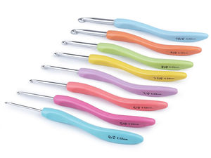Set premium de croșete ergonomice - 8 croșete cu mâner moale și confortabil (2,5 mm - 6 mm)