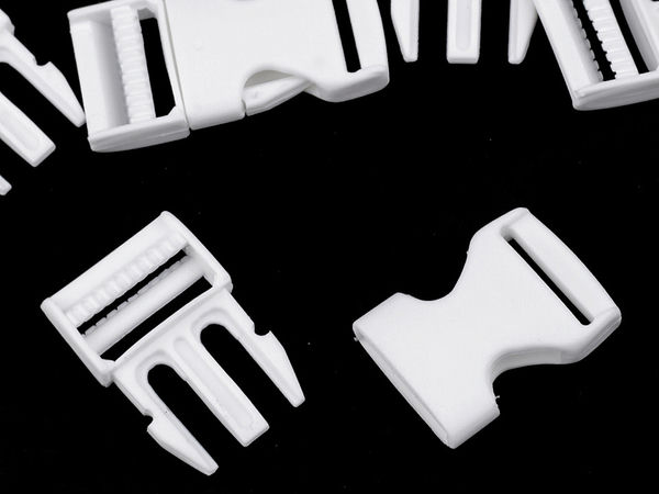 Cataramă trident premium de 20 mm, albă, cu reglaj integrat pentru chingă