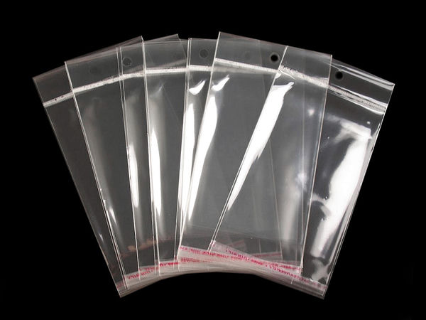Pungi transparente autoadezive din plastic cu orificiu de agățare (10 x 13.5 cm)