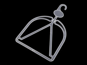 Umeraș premium din plastic pentru expunere căciuli și șepci tricotate - 18 x 26.5 cm, Alb lăptos