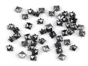 Ținte metalice piramidale pentru îmbrăcăminte, încălțăminte și accesorii - 7x7 mm, set de 50 bucăți