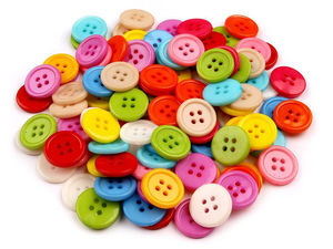 Nasturi premium din plastic cu 4 găuri (Mărimea 24 / 15 mm) – Culori vii asortate pentru cusut, tricotat și proiecte creative