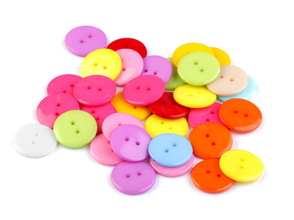 Nasturi din plastic cu 2 orificii în culori asortate (mărimea 36) - Pachet economic pentru cusut și lucru manual (calitatea a doua)