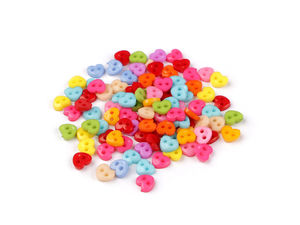 Năsturei în miniatură din plastic de 6 mm cu 2 găuri - Forme de inimă și floare pentru hăinuțe de păpuși, lucru manual și scrapbooking