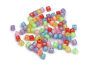 Mărgele cubice cu alfabet, 6 mm, multicolore - Set 90 piese din plastic cu litere pentru brățări ale prieteniei și confecționarea de bijuterii personalizate