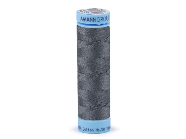 Ață de cusut din bumbac 100% Amann Triana Premium – 100m, Eticheta Nr. 50 | Ață de înaltă rezistență pentru îmbrăcăminte, lenjerie de pat și textile de casă