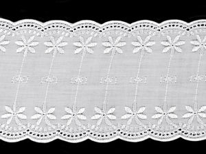 Bordură de dantelă albă din poliester, broderie spartă Madeira - 11 cm