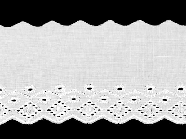 Dantelă Madeira premium din poliester alb, Broderie Anglaise - Broderie spartă 95 mm
