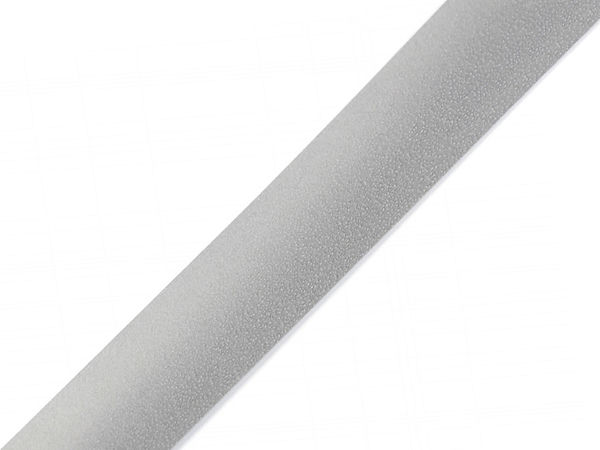 Bandă reflectorizantă termoadezivă premium tip chingă (20 mm) - Gri porumbel