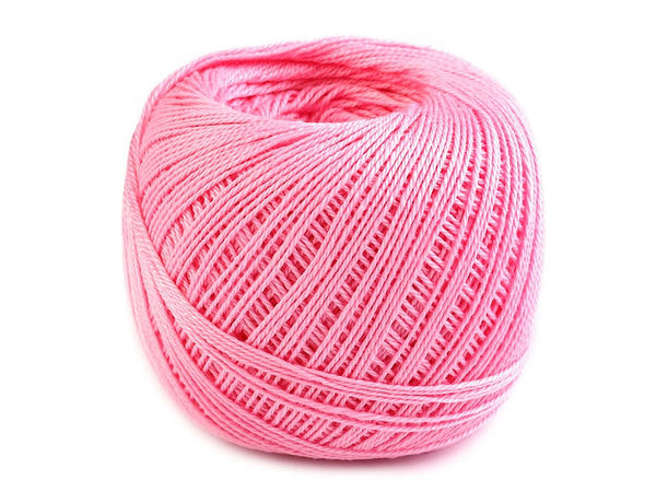 Fir din bumbac pentru croșetat și brodat Snehurka de la NITARNA | Fir în 3 fire Tex 50x3 (Cutie cu 10 gheme, 30g / 200m)