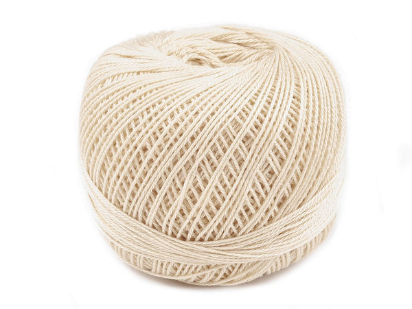 Fir din bumbac pentru croșetat și brodat Snehurka de la NITARNA | Fir în 3 fire Tex 50x3 (Cutie cu 10 gheme, 30g / 200m)