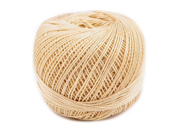 Fir din bumbac pentru croșetat și brodat Snehurka de la NITARNA | Fir în 3 fire Tex 50x3 (Cutie cu 10 gheme, 30g / 200m)