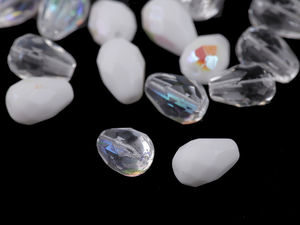 Mărgele premium din sticlă cehească fațetate tip lacrimă, 7x10 mm - Picături șlefuite la foc cu luciu intens