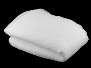 Vatelină Premium Freudenberg 80 g/m² (Lățime 155 cm) – Inserție netedă cu izolație termică ridicată și vatelină pentru quilting