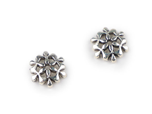 Căpăcele metalice în formă de fulg de nea pentru mărgele (8mm) - Furnituri premium pentru bijuterii și decorațiuni de sărbători