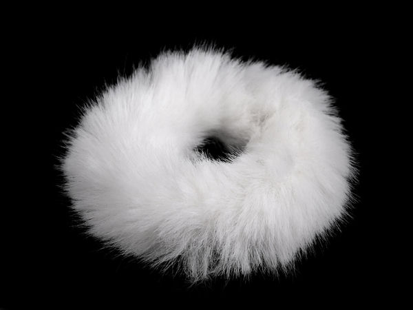 Elastic de păr tip scrunchie din blăniță ecologică plusată - Accesoriu premium pentru coafare fără deteriorare