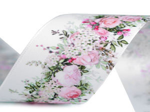 Panglică din saten cu imprimeu cu trandafiri - Panglică florală mată de 40 mm cu textură de tafta