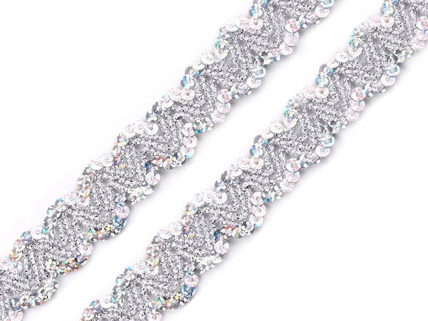 Bandă încrețită din satin cu paiete argintiu holografic premium (20 mm) – Panglică strălucitoare din lurex pentru haine, rochii și artizanat (13,5 m)