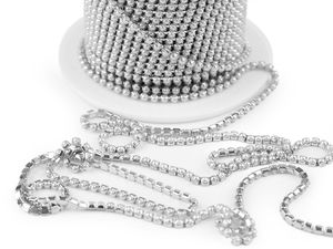Bandă decorativă premium de 2 mm cu lanț de perle artificiale, argintiu perlat - Șnur elegant cu mărgele pentru rochii, articole de mireasă și accesorii