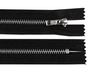 Fermoar metalic închis nr. 3 cu dinți argintii, 18 cm - Negru
