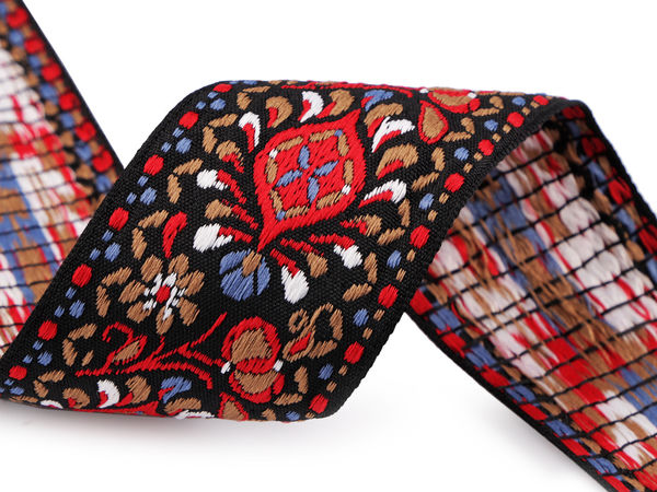 Panglică premium țesută jacquard pentru costume populare, neagră, cu model floral stilizat - 48mm