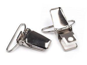 Clips metalic premium pentru bretele, 30 mm, nichel, cu protecție din plastic