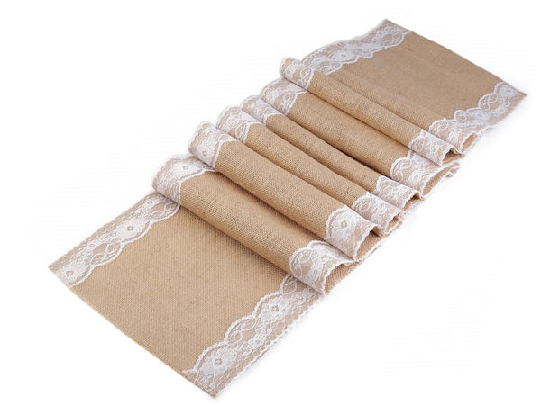 Traversă de masă premium din iută cu dantelă florală elegantă | Față de masă rustică pentru decor de nuntă și casă