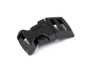 Cataramă curbată din plastic de 15 mm cu eliberare laterală și ajustor de chingă