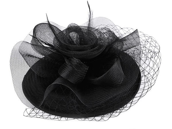 Mini-pălărie fascinator elegantă, cu design floral, pene și voaletă franțuzească