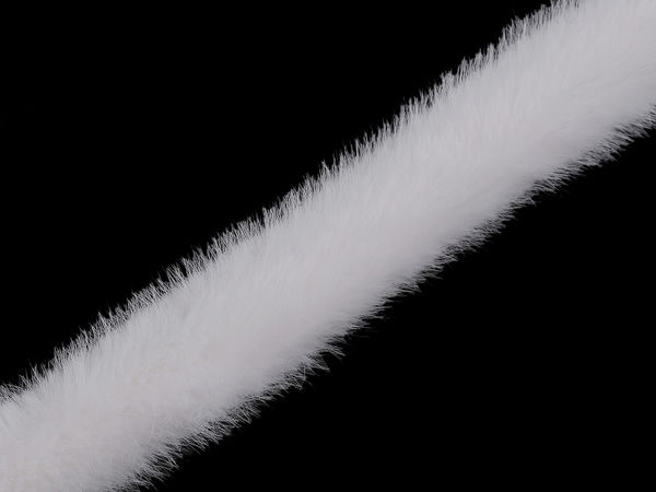 Bandă premium din blăniță artificială cu suport de coasere (lățime 3 cm) – Blană decorativă rotundă pentru glugi, mâneci și proiecte de galanterie