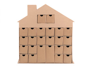 Calendar de Advent DIY în formă de căsuță, din hârtie și carton, cu sertare – Suport reutilizabil pentru decorat, maro natur