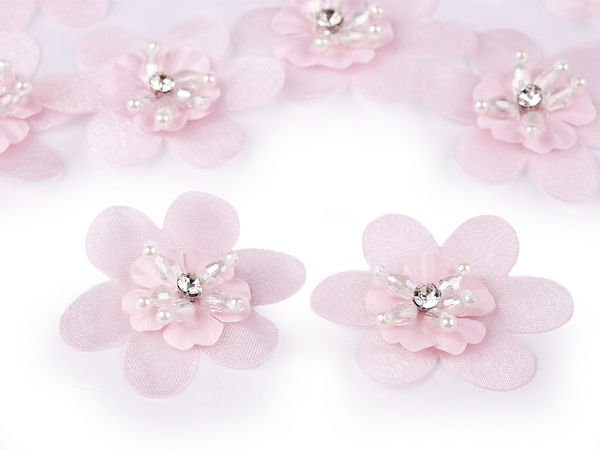 Floare decorativă elegantă din organza cu mijloc din stras și mărgele (4,5 cm) - Aplicație textilă de cusut sau lipit