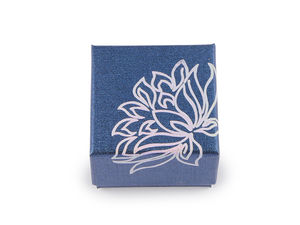 Cutie premium de bijuterii cu ornament floral (5x5 cm) - Ambalaj elegant de cadou pentru inele și broșe