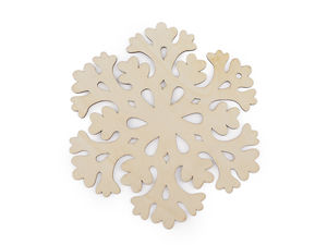 Ornament decorativ suspendat din lemn, fulg de nea, fildeș – decor festiv de Crăciun, Ø15 cm