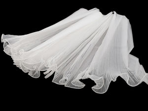 Manșetă din organza plisată pentru flori - Ambalaj premium pentru buchete și panglică decorativă (Lățime 48 cm)